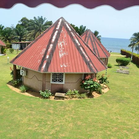 Adrien Beach Hotel Kribi Bagian luar foto